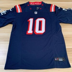 💕Drake Maye Navy Vapor Stitched Jersey